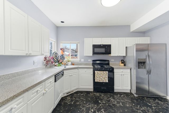 3805 Parkway Lane, Zion, IL 60099