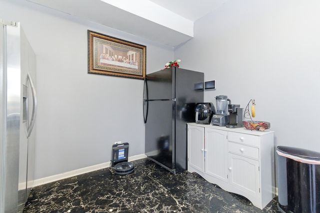 3805 Parkway Lane, Zion, IL 60099