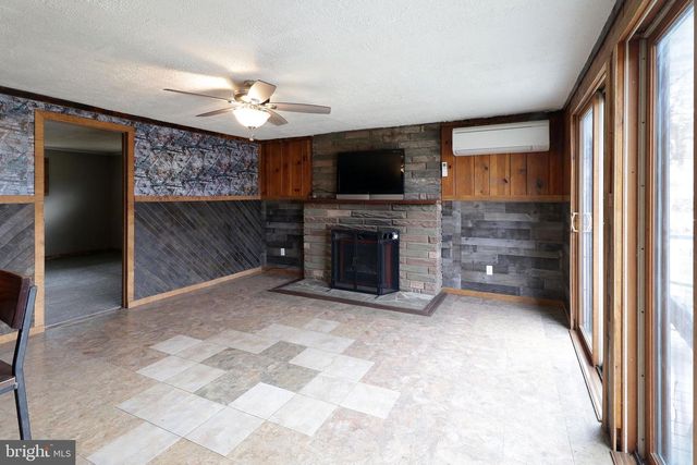 2447 GENERAL POTTER HWY, Centre Hall, PA 16828