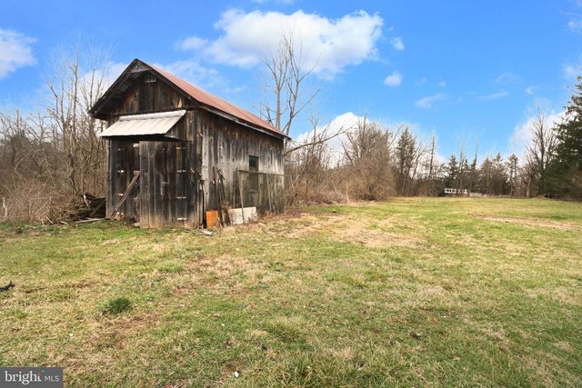 2447 GENERAL POTTER HWY, Centre Hall, PA 16828