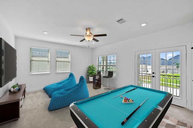 1021 Lakemont Bend Lane, Pinehurst, TX 77362