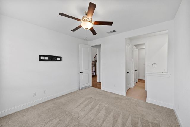 1021 Lakemont Bend Lane, Pinehurst, TX 77362