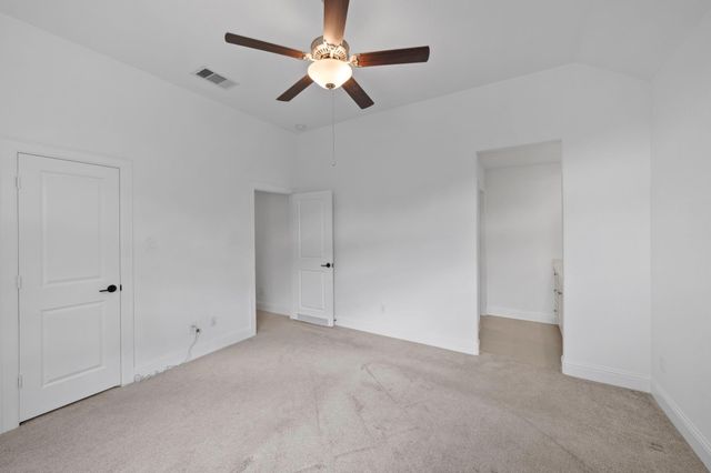 1021 Lakemont Bend Lane, Pinehurst, TX 77362