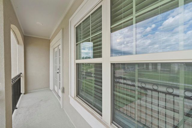 1021 Lakemont Bend Lane, Pinehurst, TX 77362