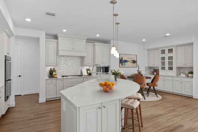 1021 Lakemont Bend Lane, Pinehurst, TX 77362