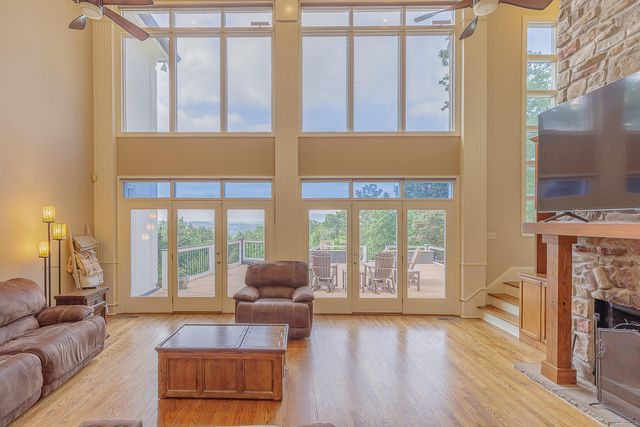 3572 Setting Sun Drive, Signal Mountain, TN 37377