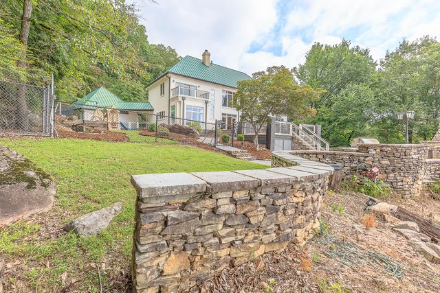 3572 Setting Sun Drive, Signal Mountain, TN 37377
