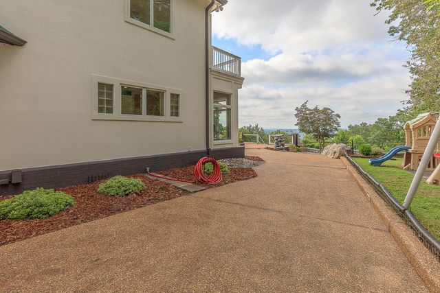 3572 Setting Sun Drive, Signal Mountain, TN 37377