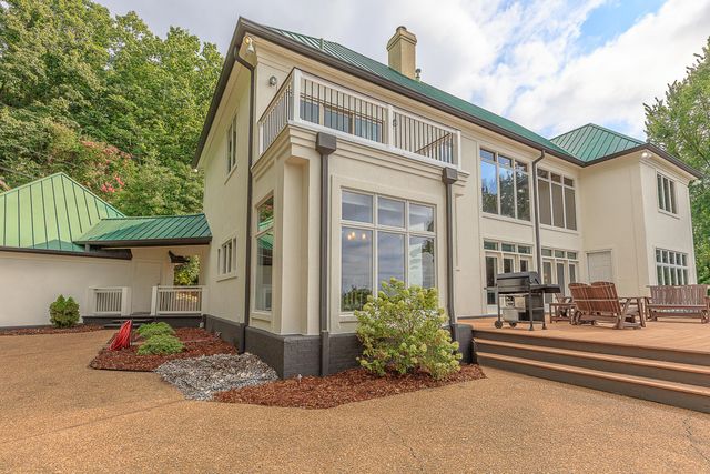 3572 Setting Sun Drive, Signal Mountain, TN 37377