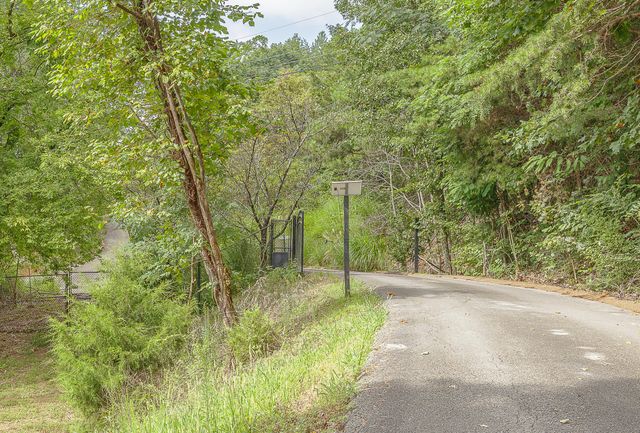 3572 Setting Sun Drive, Signal Mountain, TN 37377