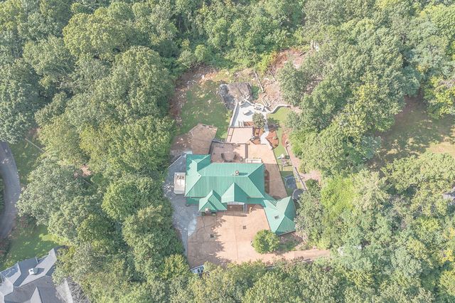 3572 Setting Sun Drive, Signal Mountain, TN 37377