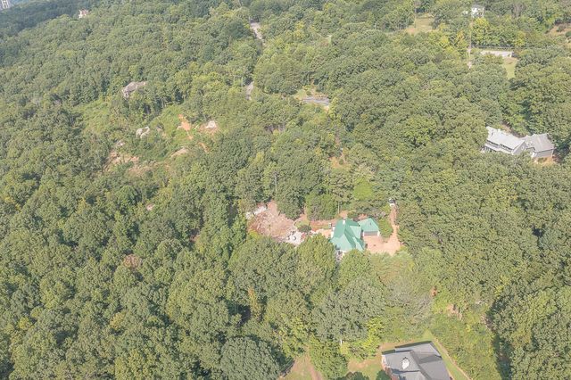 3572 Setting Sun Drive, Signal Mountain, TN 37377