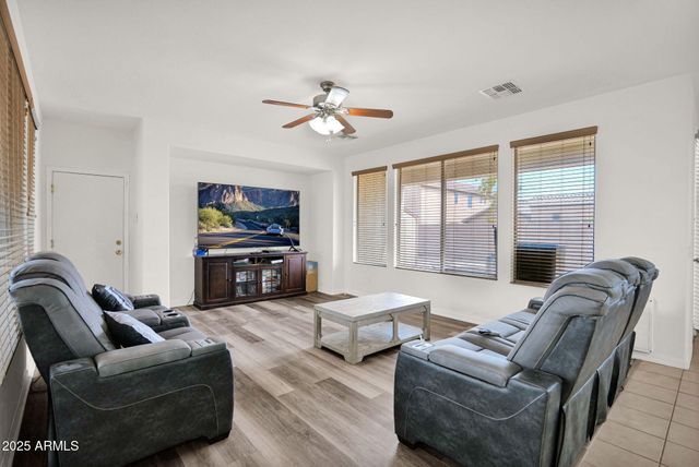 453 E WHITE WING Drive, Casa Grande, AZ 85122