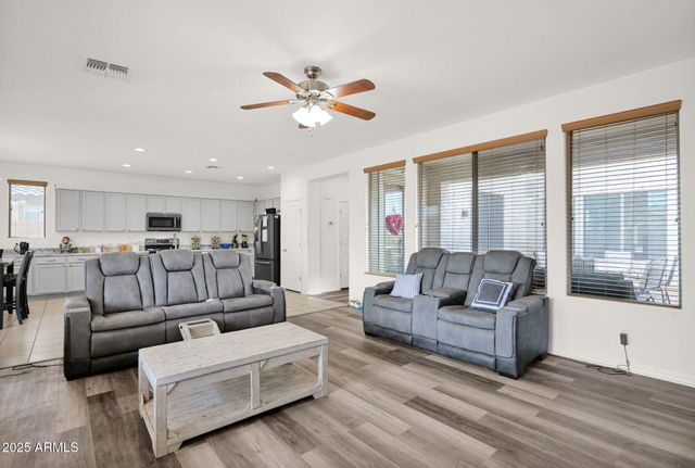 453 E WHITE WING Drive, Casa Grande, AZ 85122