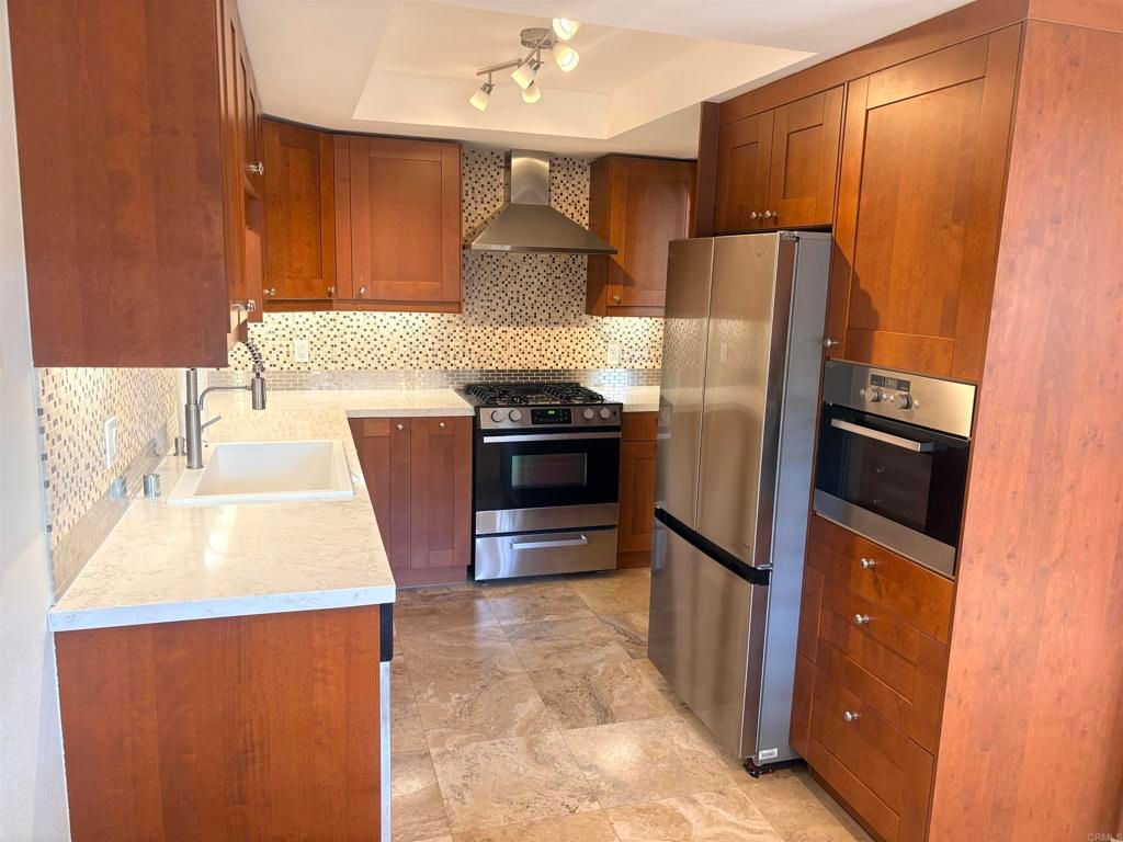 2352 Altisma Way 9, Carlsbad, CA 92009 — photo 3