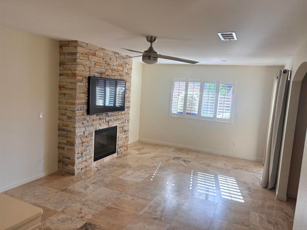 2352 Altisma Way 9, Carlsbad, CA 92009 — photo 5