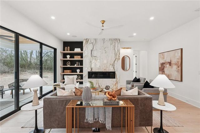 235 Winterberry NW Way, Roswell, GA 30075