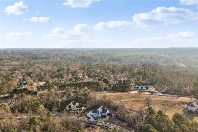 235 Winterberry NW Way, Roswell, GA 30075