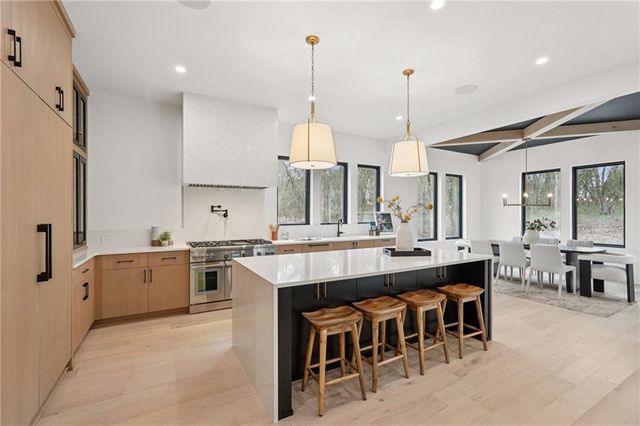 235 Winterberry NW Way, Roswell, GA 30075