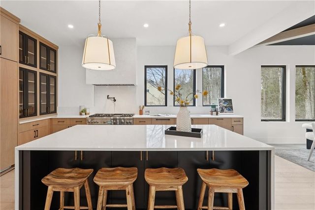 235 Winterberry NW Way, Roswell, GA 30075