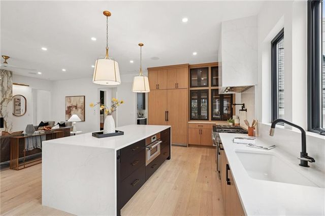 235 Winterberry NW Way, Roswell, GA 30075