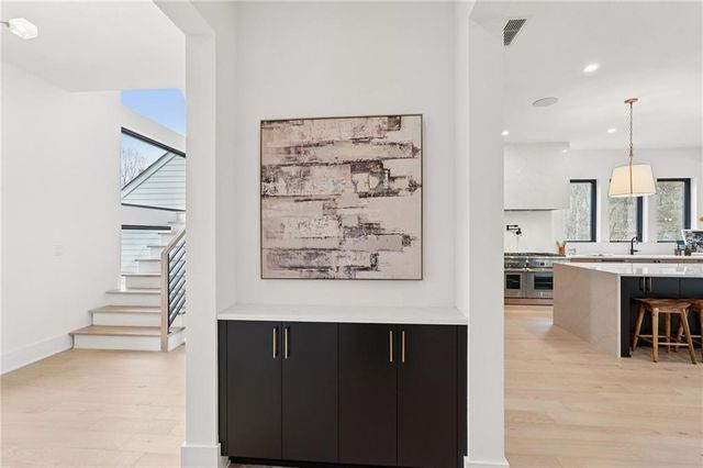 235 Winterberry NW Way, Roswell, GA 30075