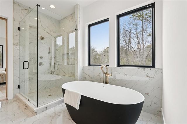 235 Winterberry NW Way, Roswell, GA 30075