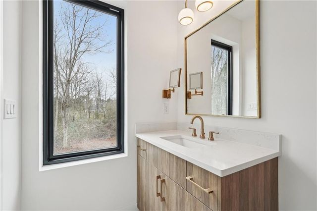 235 Winterberry NW Way, Roswell, GA 30075