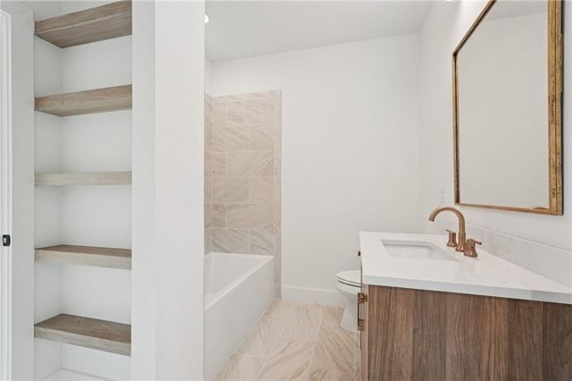 235 Winterberry NW Way, Roswell, GA 30075