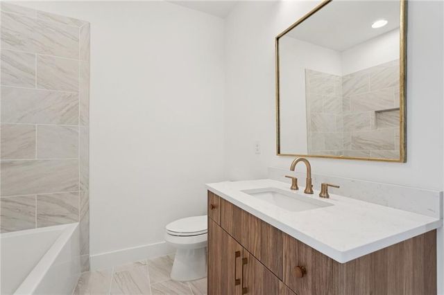 235 Winterberry NW Way, Roswell, GA 30075