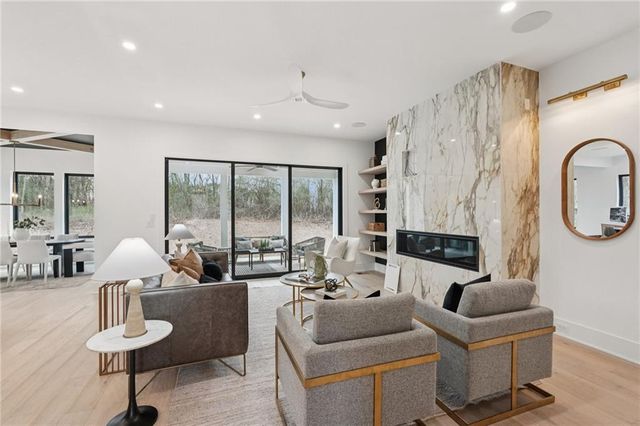 235 Winterberry NW Way, Roswell, GA 30075