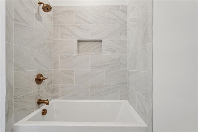 235 Winterberry NW Way, Roswell, GA 30075