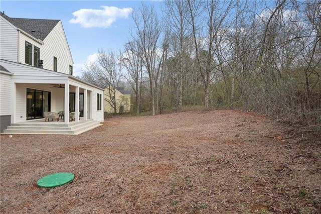 235 Winterberry NW Way, Roswell, GA 30075