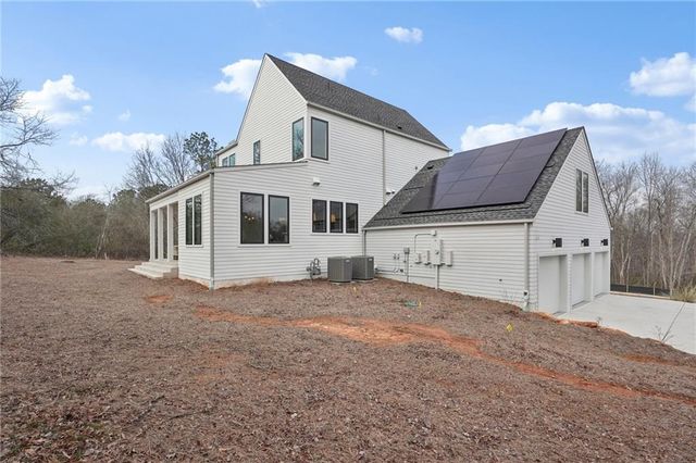 235 Winterberry NW Way, Roswell, GA 30075
