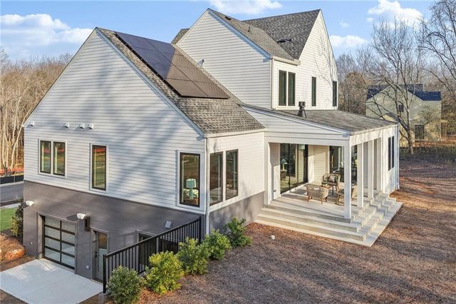 235 Winterberry NW Way, Roswell, GA 30075