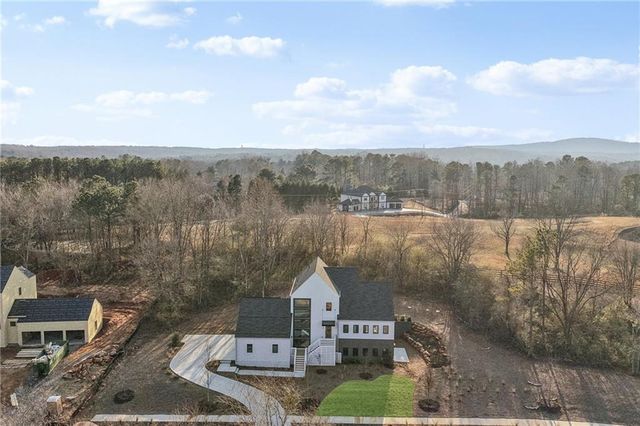 235 Winterberry NW Way, Roswell, GA 30075