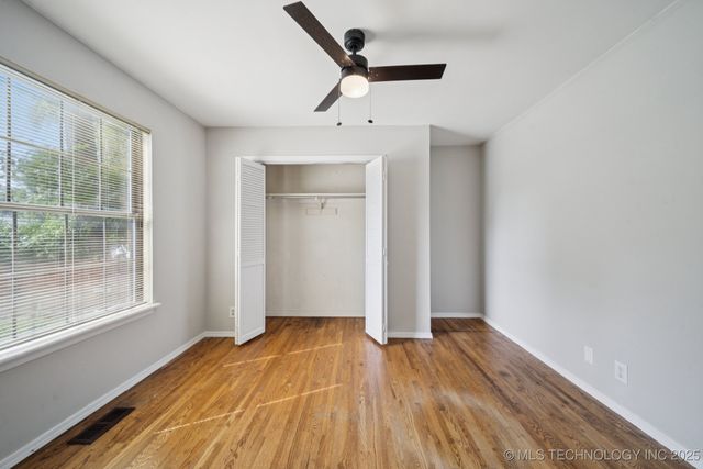 2760 S Gary Drive, Tulsa, OK 74114