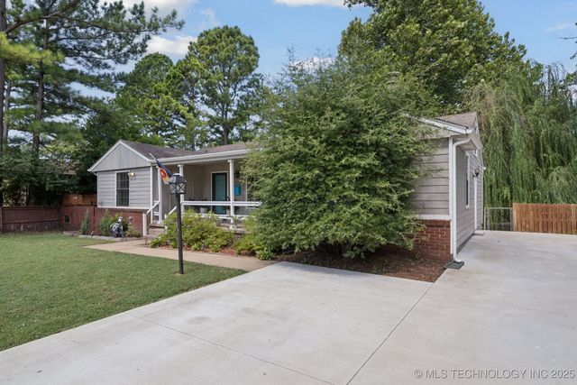 2760 S Gary Drive, Tulsa, OK 74114