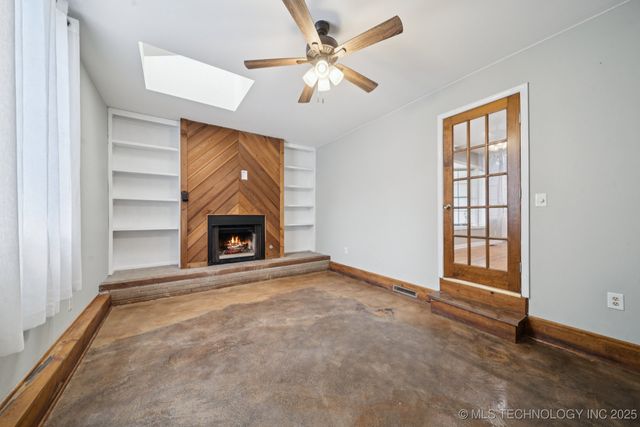 2760 S Gary Drive, Tulsa, OK 74114