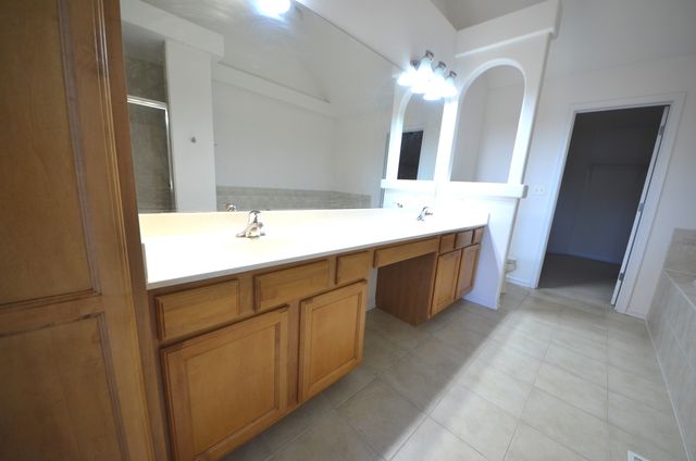 1577 S Kembley Avenue, Palatine, IL 60067