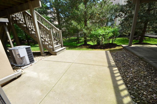 1577 S Kembley Avenue, Palatine, IL 60067
