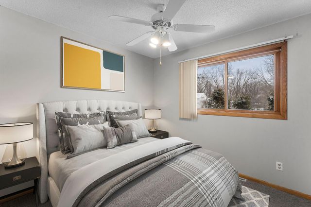 6126 Cougar Trail, North Branch, MN 55056