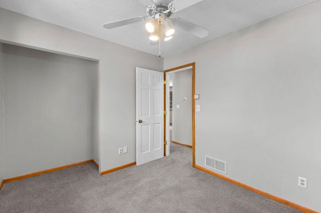 6126 Cougar Trail, North Branch, MN 55056