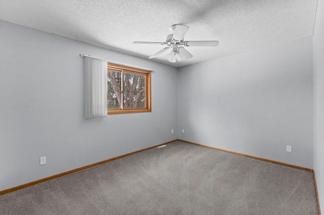 6126 Cougar Trail, North Branch, MN 55056