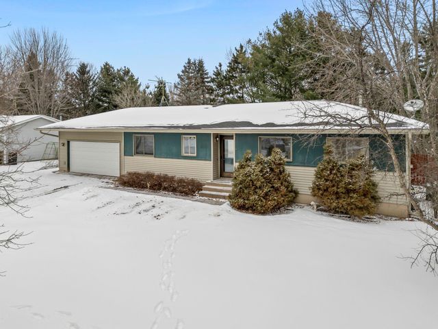 6126 Cougar Trail, North Branch, MN 55056