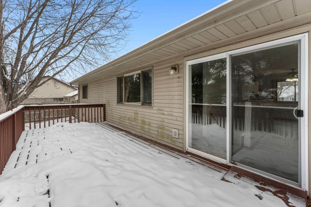 6126 Cougar Trail, North Branch, MN 55056