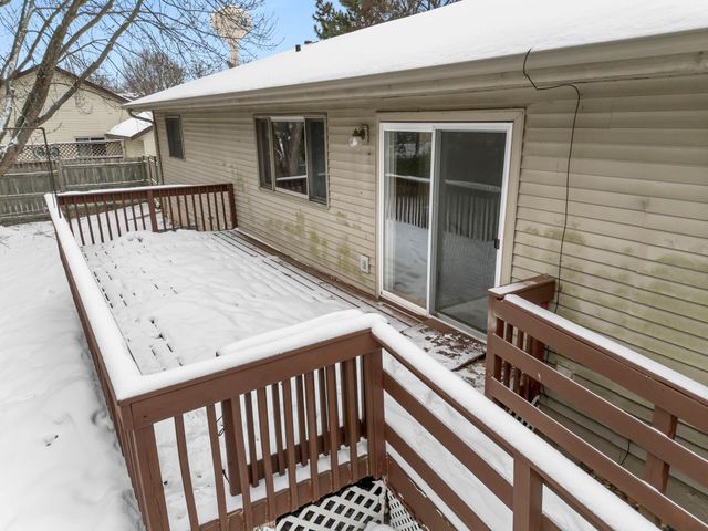 6126 Cougar Trail, North Branch, MN 55056