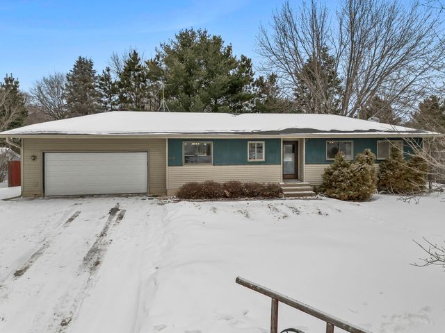6126 Cougar Trail, North Branch, MN 55056