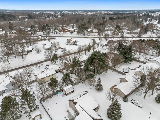 6126 Cougar Trail, North Branch, MN 55056