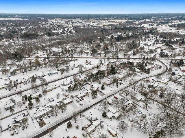 6126 Cougar Trail, North Branch, MN 55056